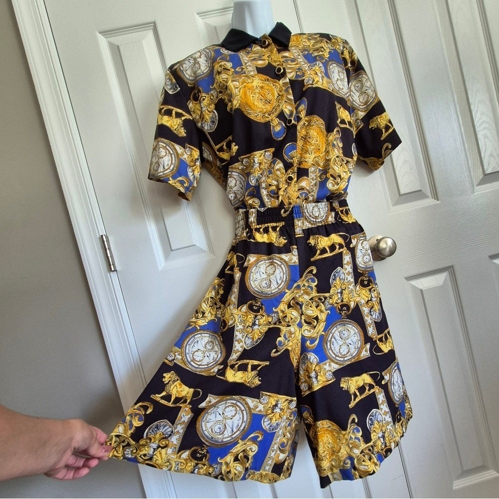 J. Andrews Vintage 2 Piece Shirt Shorts Gold Lion Clock Watch Print Womens Small - Picture 16 of 16
